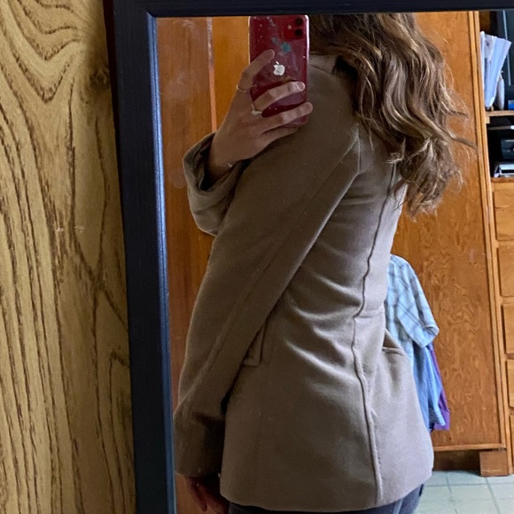 Short Trench Coat - Picture 3 of 4